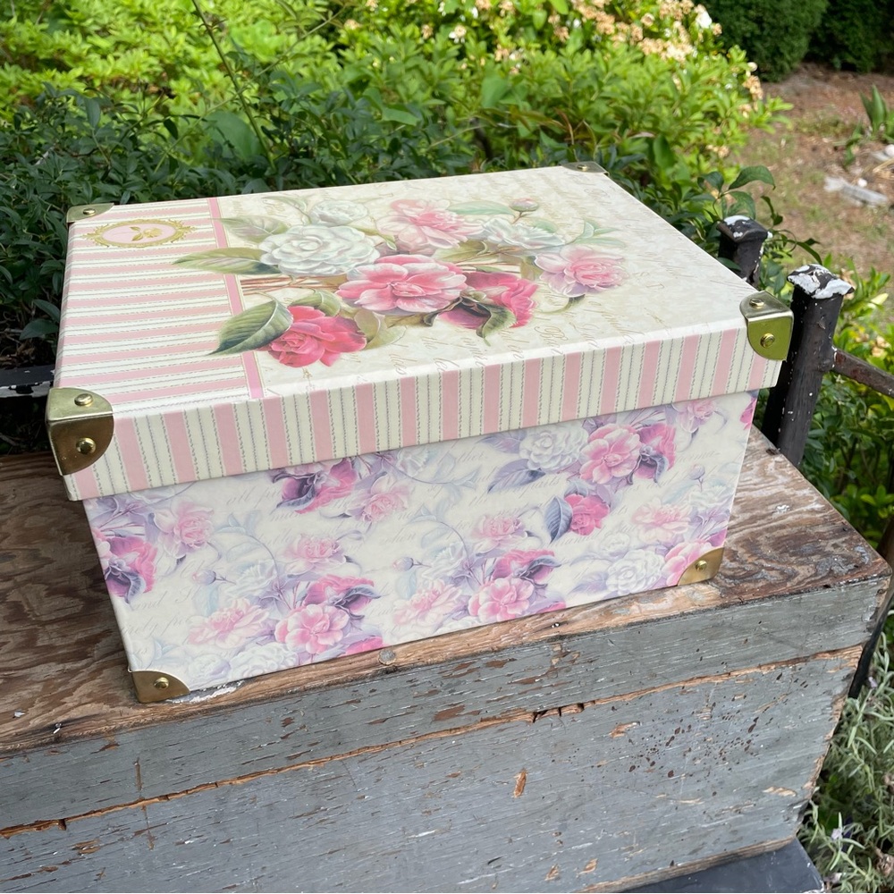 Vintage Tina Higgins Floral storage Box